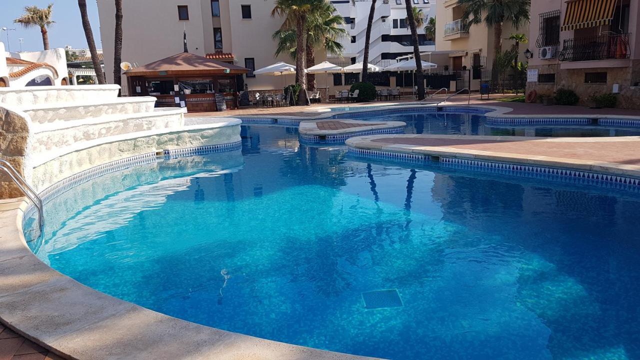 Coqueto Apartamento En El Retiro دينايا المظهر الخارجي الصورة