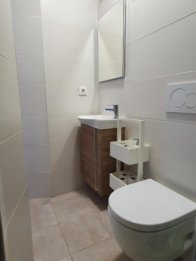 Coqueto Apartamento En El Retiro دينايا المظهر الخارجي الصورة
